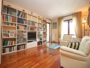 T108-QUADRILOCALE CON TERRAZZI LOMELLINA