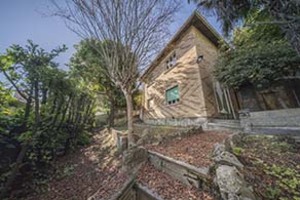 VILLA PRESSI VIALE THOVEZ